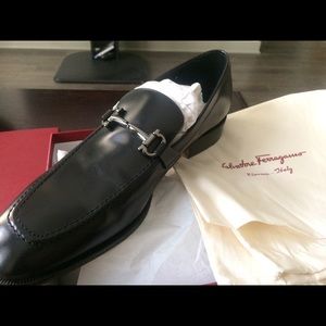 New with box! Salvatore Ferragamo Loafers Size 8D